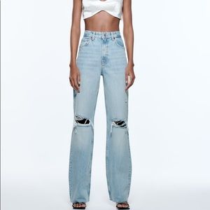 RIPPED WIDE LEG JEANS